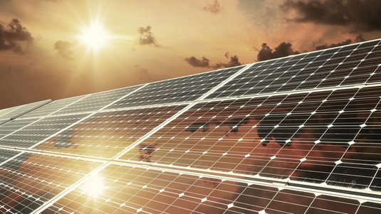 Vollausstattung-Inklusivausstattung-Solar-Panel-Photovoltaik-PV-Vorruestung