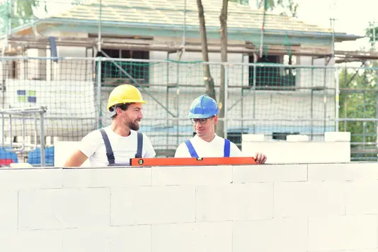 massiv-bauen-baustelle-mauerwerk-wand-02